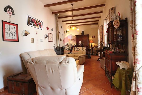 3-bedroom freehold villa in Loulé/Vilamoura — photo 2 of 5
