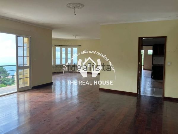 3-bedroom freehold villa in Ponta do Sol — photo 2 of 5