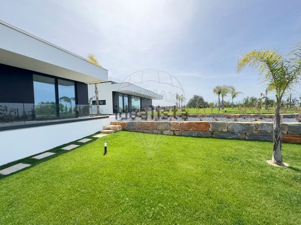 5-bedroom freehold villa in Loulé/Vilamoura — photo 4 of 5