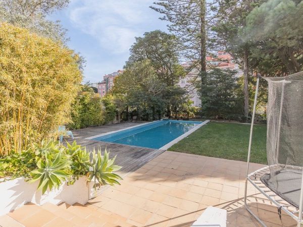 4-bedroom freehold villa in Cascais/Estoril — photo 5 of 5