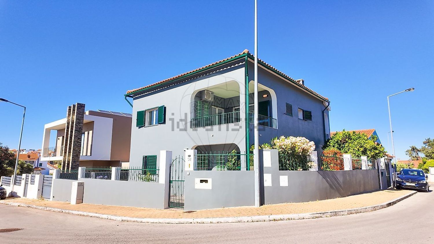 Moradia independente em Vale Fetal - Vale Rosal, Charneca da Caparica e Sobreda
