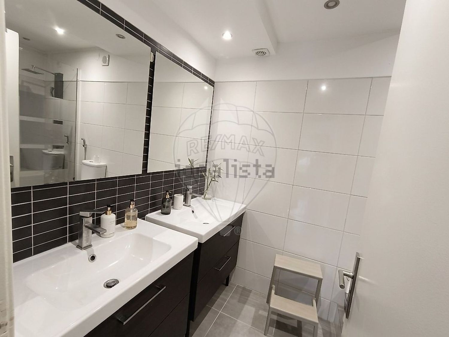 Apartamento em Miratejo - Q.ta do Brasileiro - Q.ta do Rouxinol, Corroios