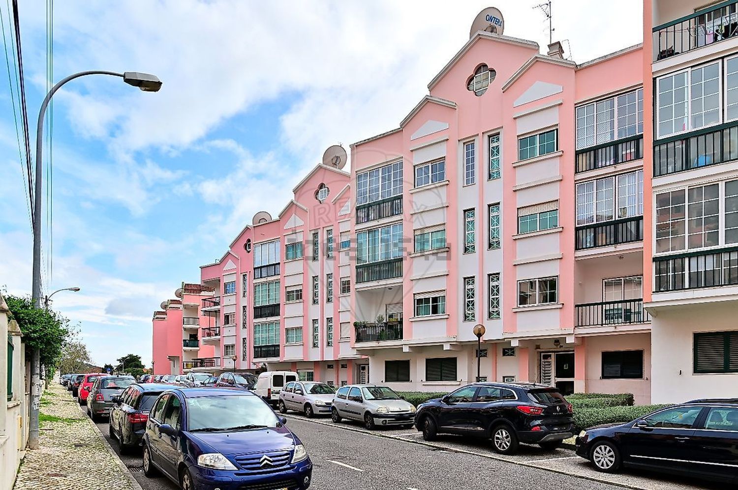 Apartamento em Vale de Barcarena, Barcarena