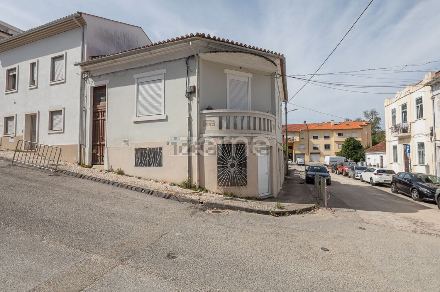 Detached house in Bairro Norton de Matos, Santo António dos Olivais