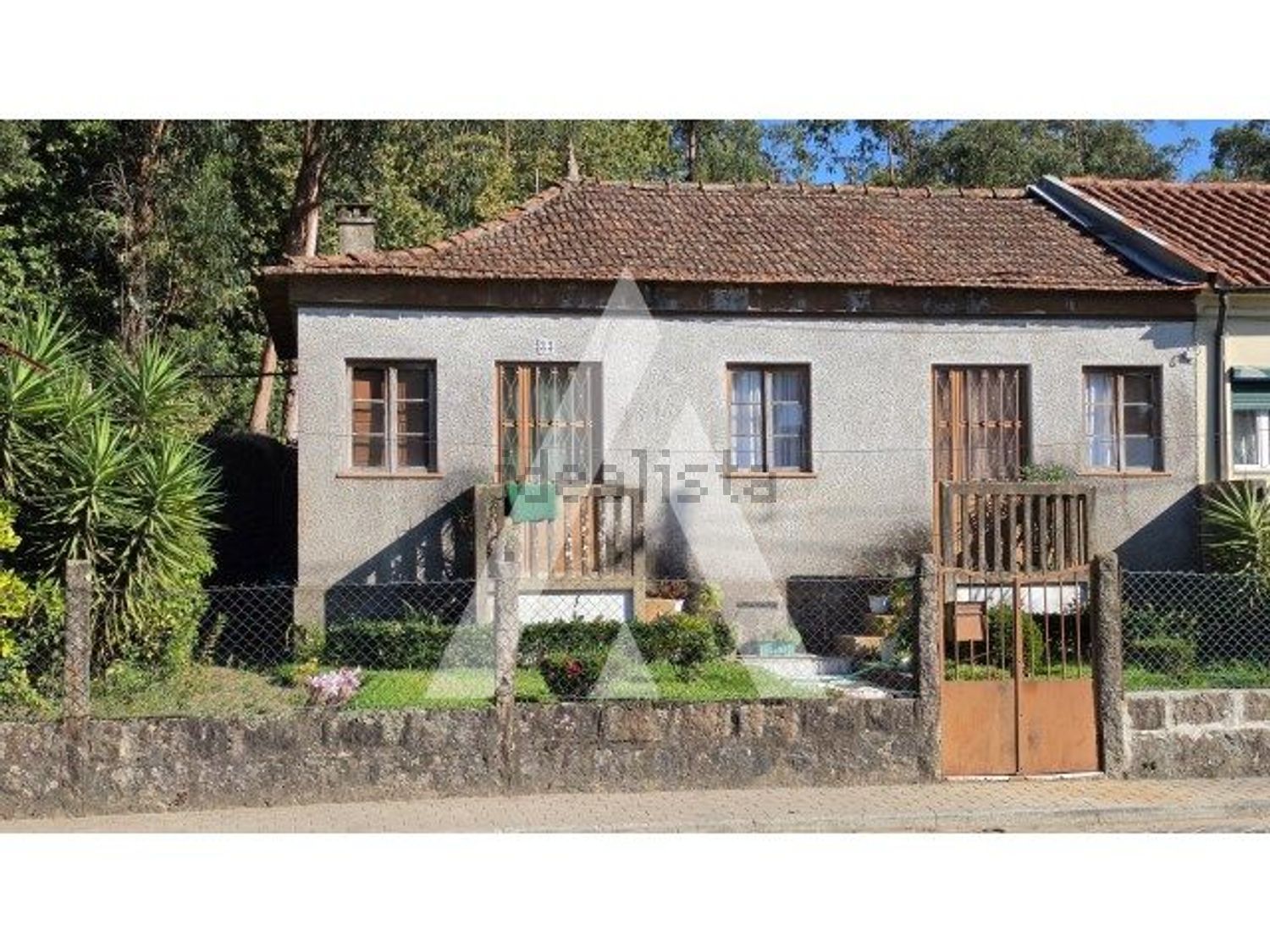 Moradia geminada em Merelim (São Paio) - Panoias - Parada de Tibães