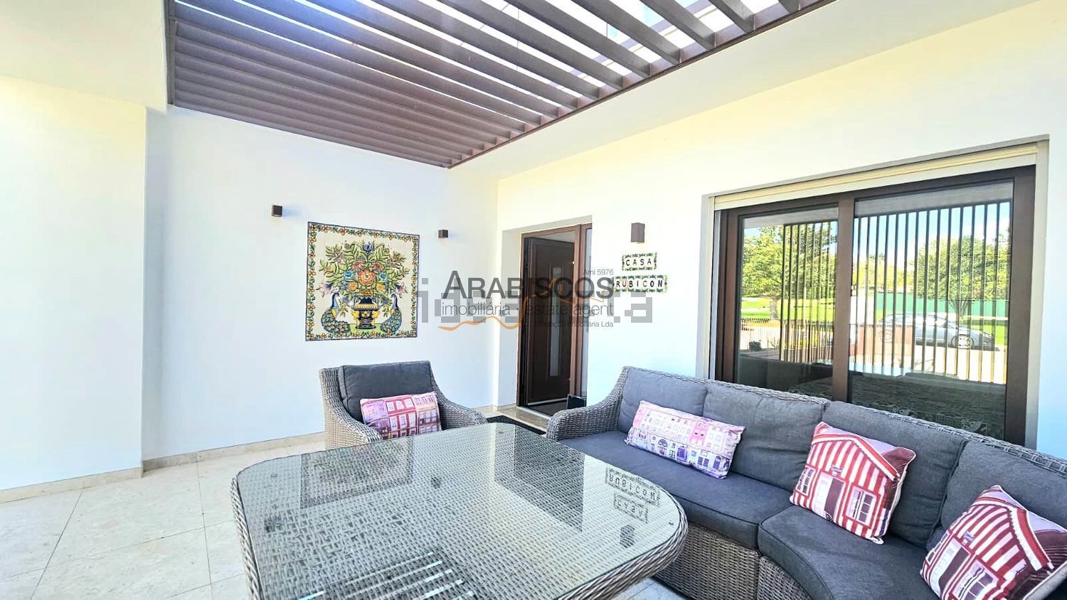 Moradia geminada em Dourada - Má Partilha, Alvor
