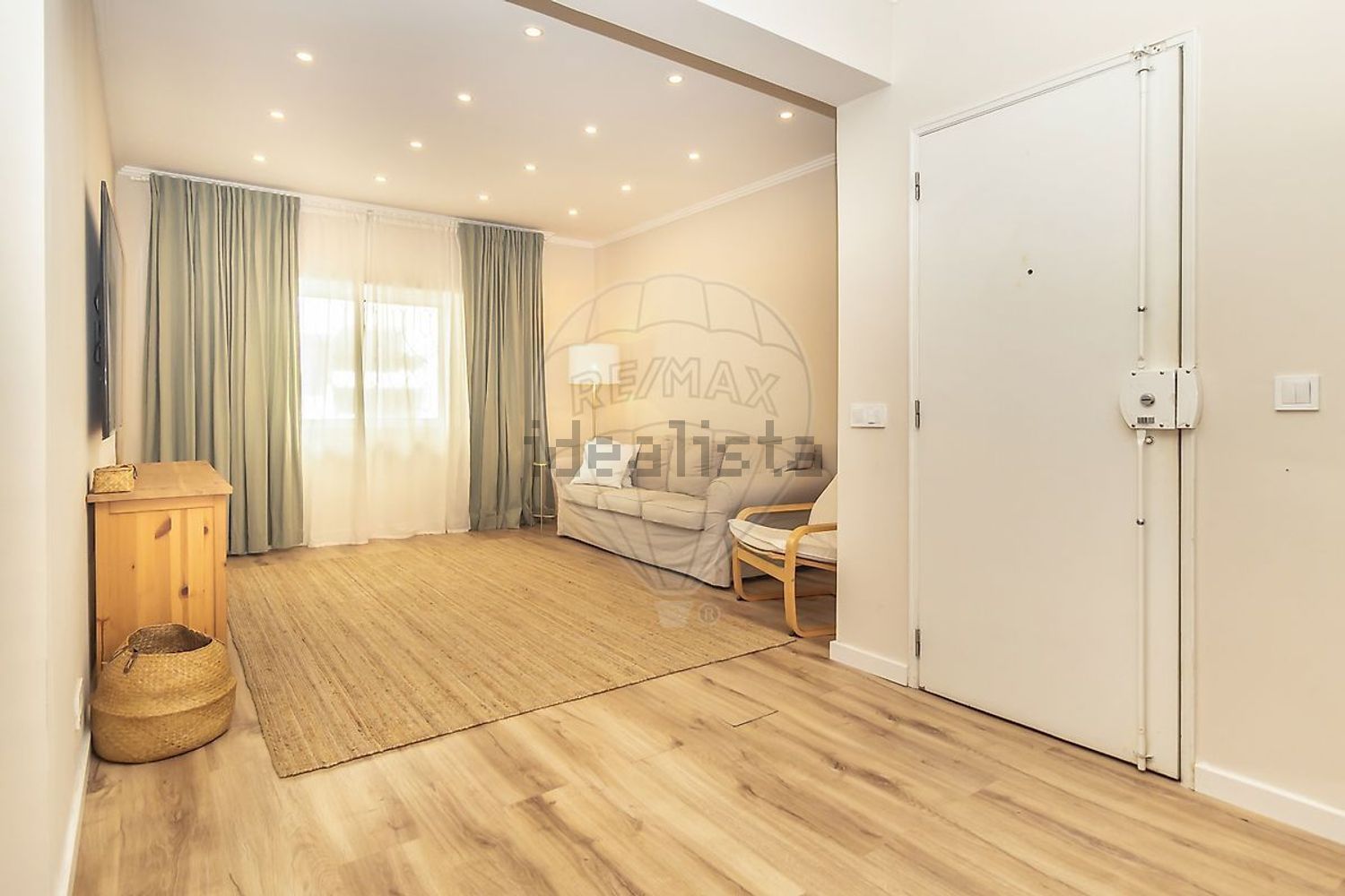 Apartamento em Miratejo - Q.ta do Brasileiro - Q.ta do Rouxinol, Corroios