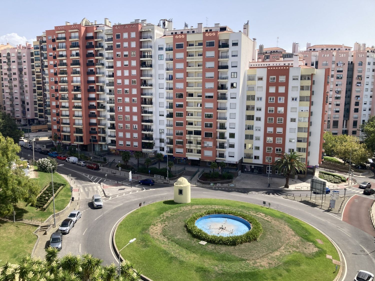 Apartamento em Massamá, Massamá e Monte Abraão