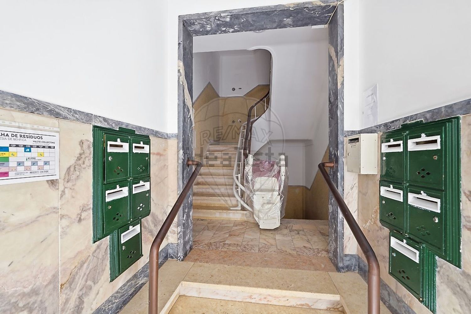 Apartamento em Calçada do Tojal, Benfica