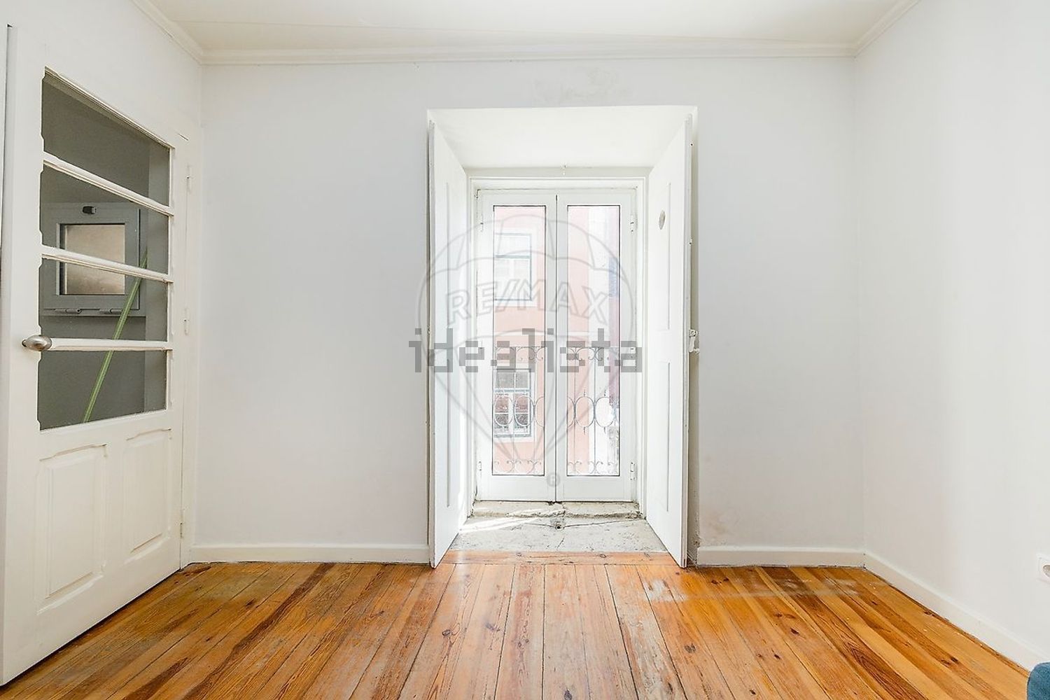 Apartamento em Santos-o-Velho - Madragoa, Estrela