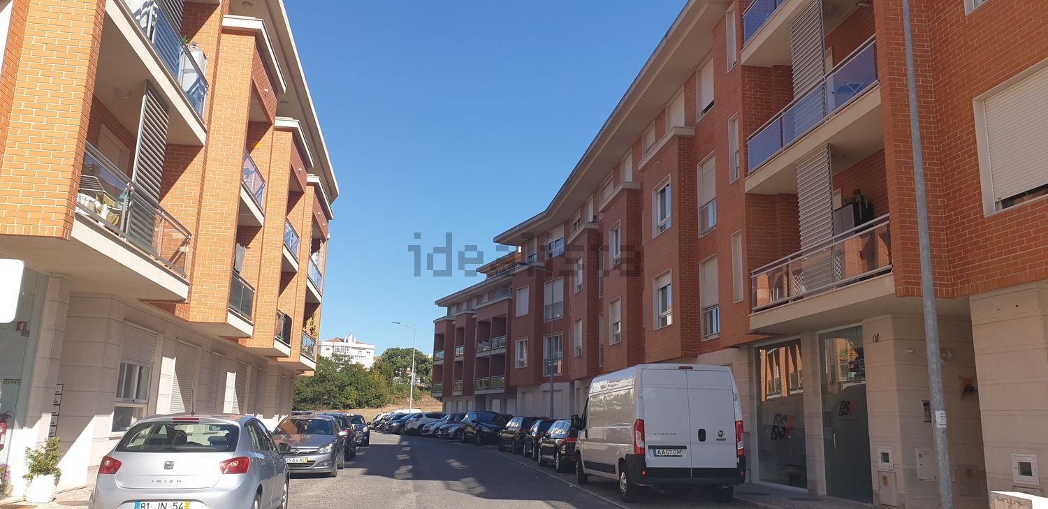 Apartamento em Santo Onofre e Serra do Bouro