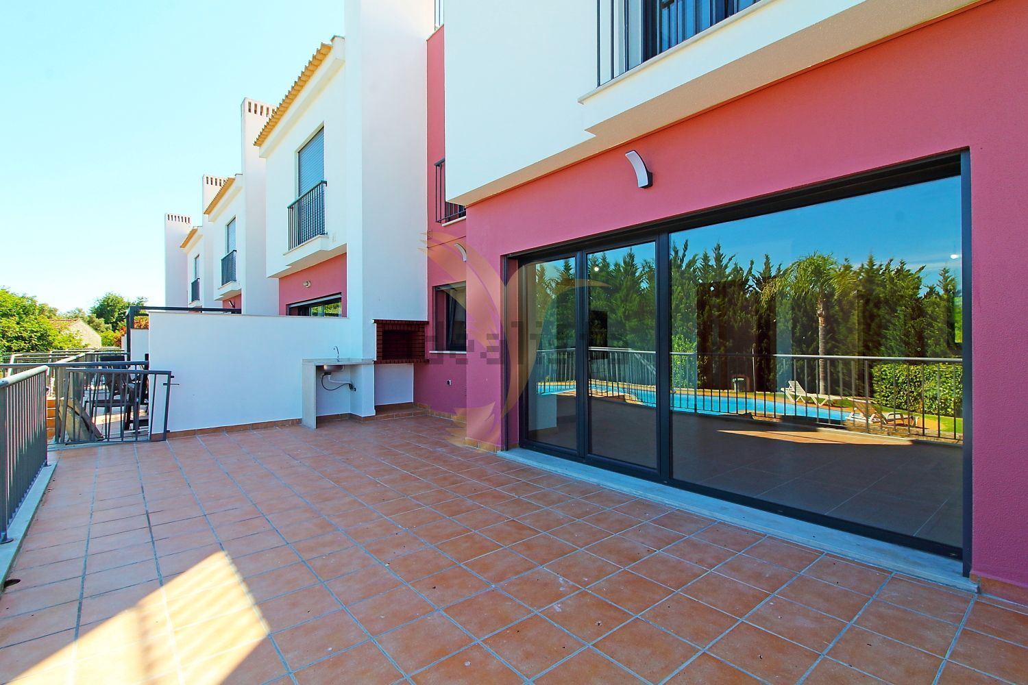 Terraced house in Centro de Guia, Guia