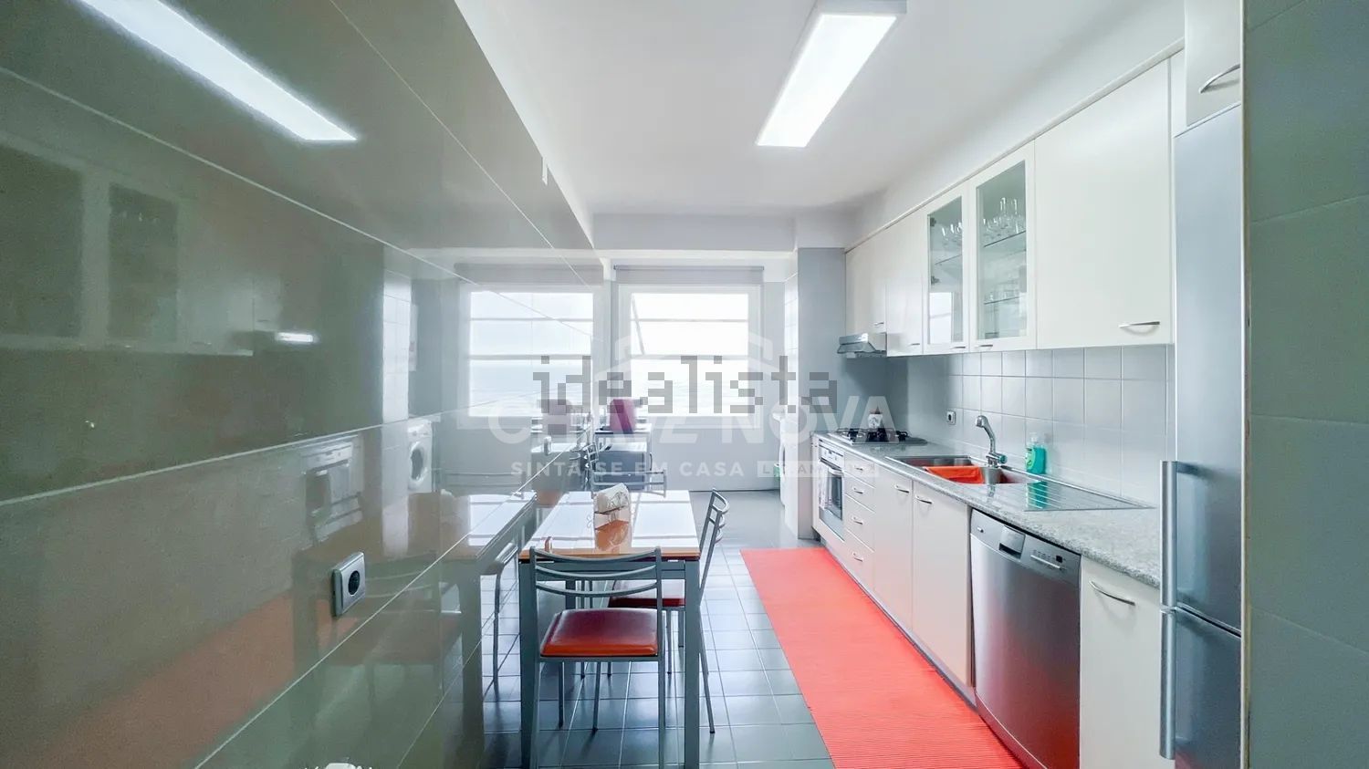 Apartamento em Lavadores, Canidelo