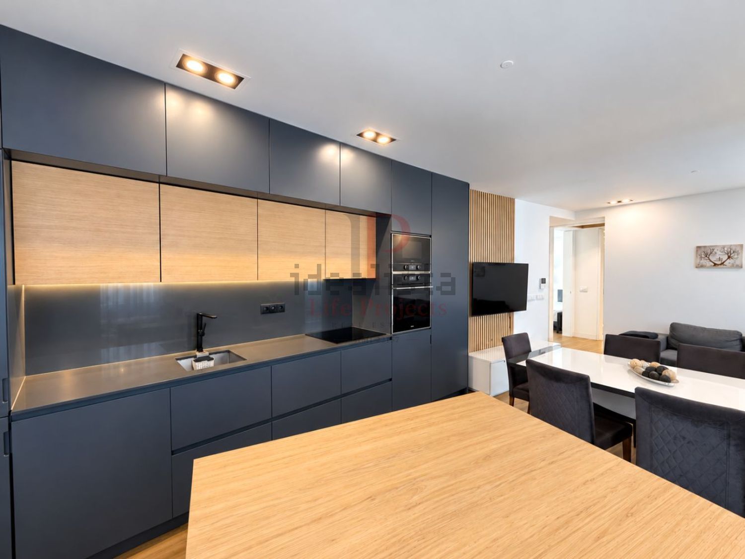 Apartamento em Pontinha e Famões