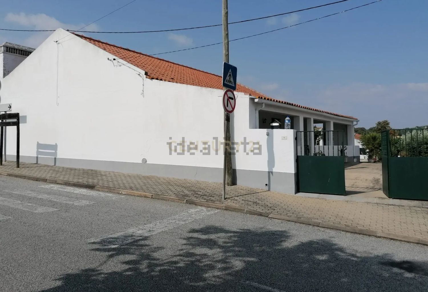小楼房或独栋别墅出售, rua do Posto Médico, 4 - 视线