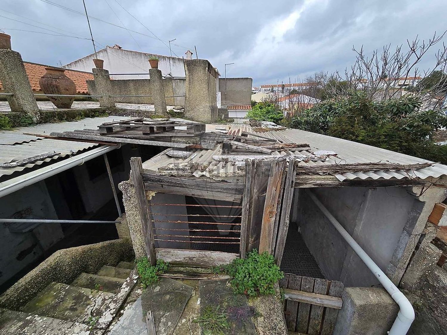 小楼房或独栋别墅出售, rua Nova do Parreiral - 照片