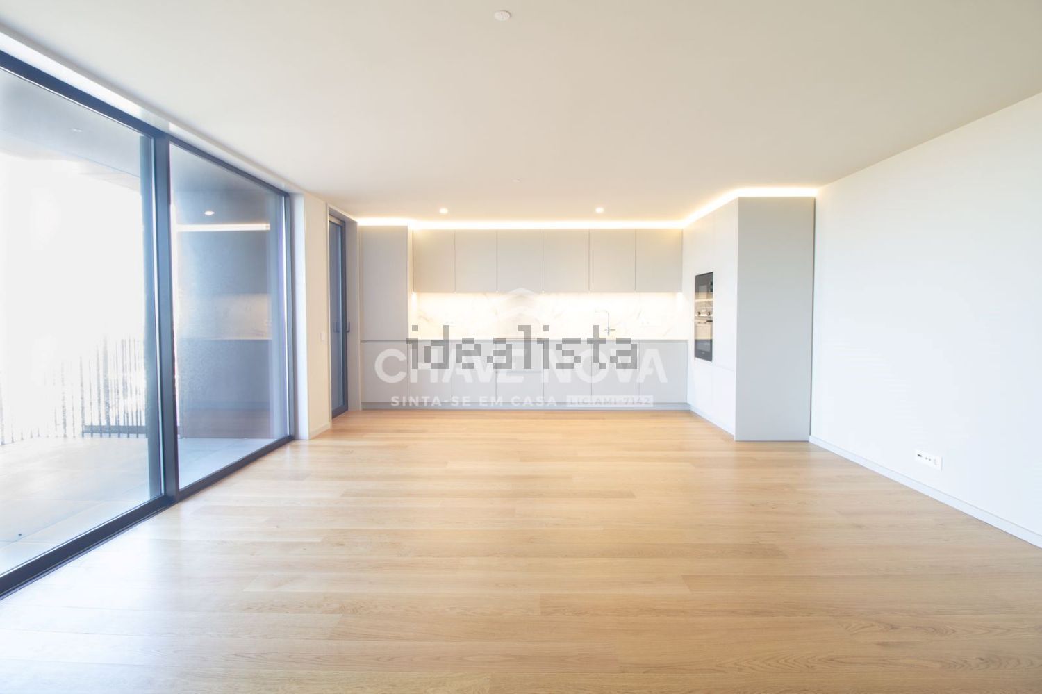公寓 T4出售, rua de Chãs, 16 - 客厅