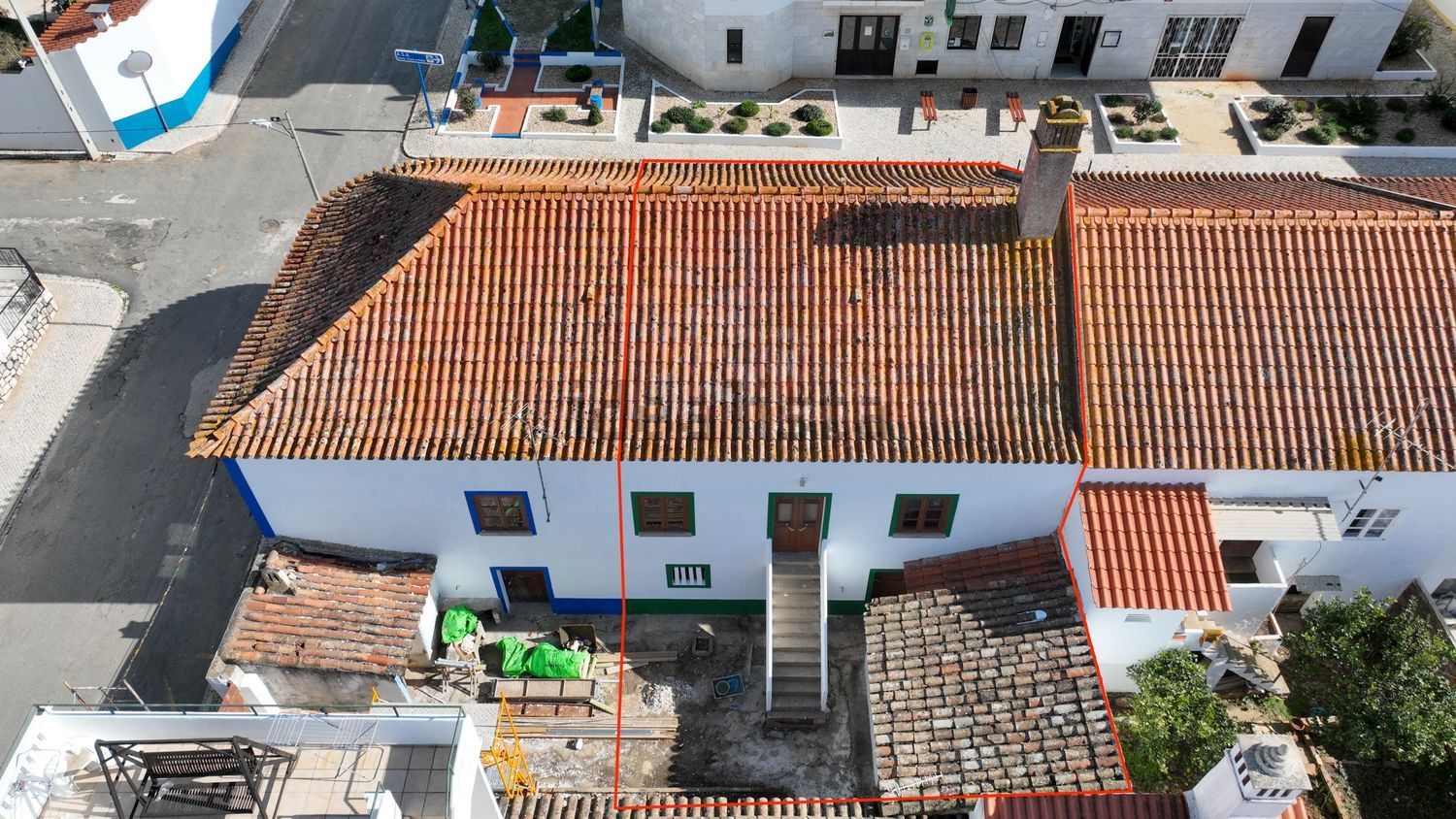  小楼房或独栋别墅出售 在Santa Clara-a-Velha - 外立面