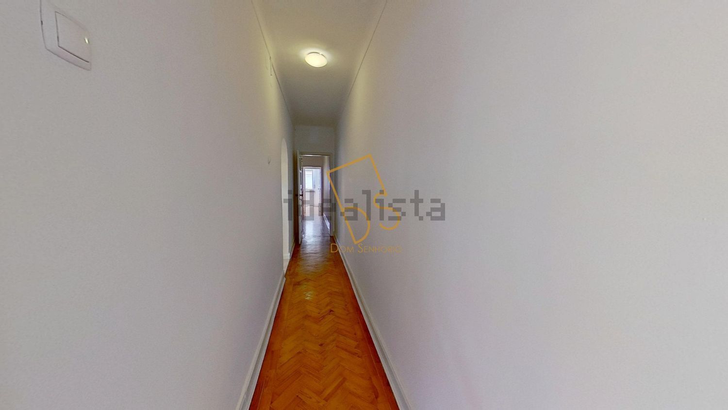 出租公寓 t2, rua Portugal Durão - 过道