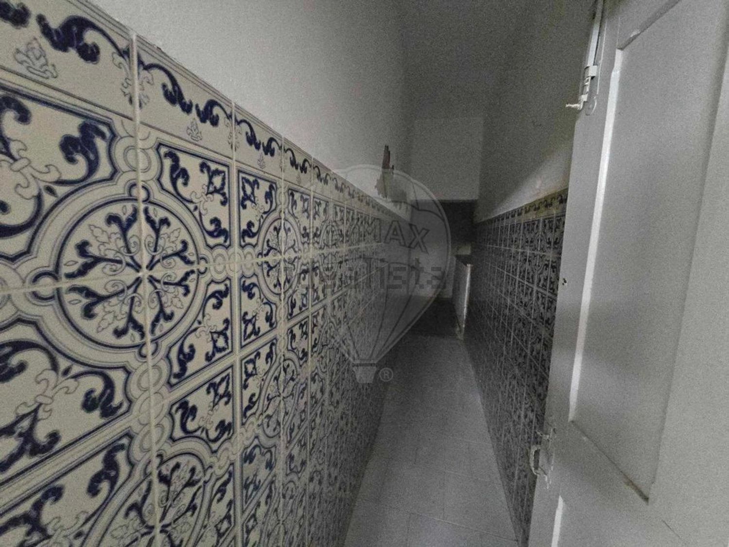 小楼房或独栋别墅出售, rua Nova do Parreiral - 照片