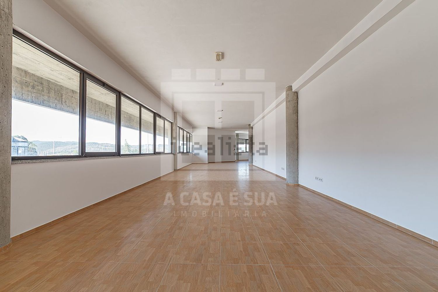 armaz-m-venda-na-avenida-de-sousa-cruz-santo-tirso-couto-burg-es