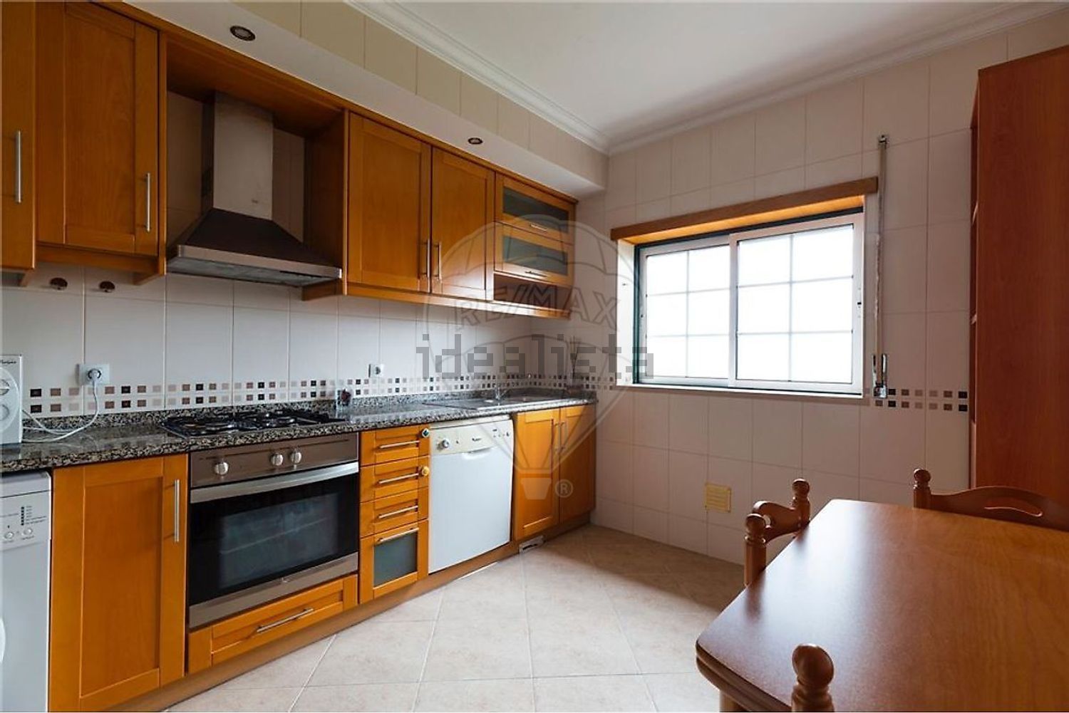 Property in Apartamento T2 na Avenida Principal, Touria - Vidigal, Leiria - Pousos - Barreira e Cortes