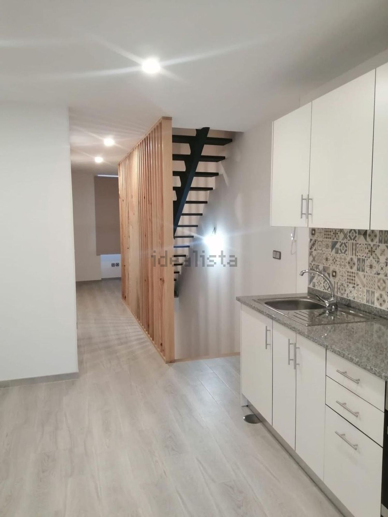 Arrendamento de apartamento t2 na Rua Padre Doutor António Antunes ...