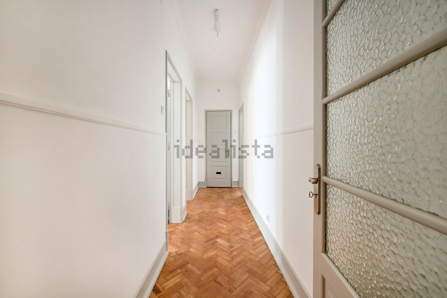 出租房间, avenida Almirante Reis - 过道