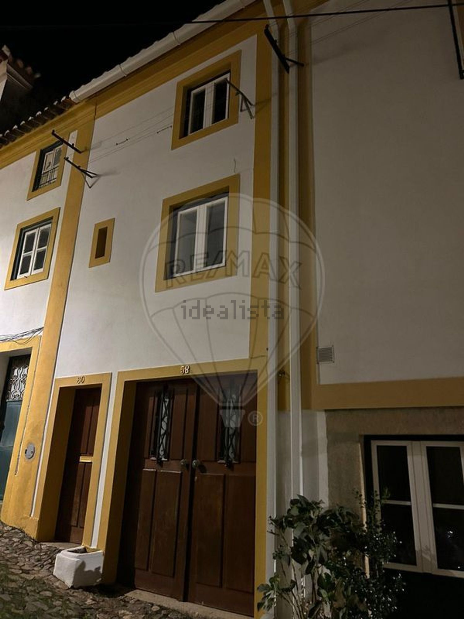 小楼房或独栋别墅出售, rua Cândido dos Reis, 39 - 视线