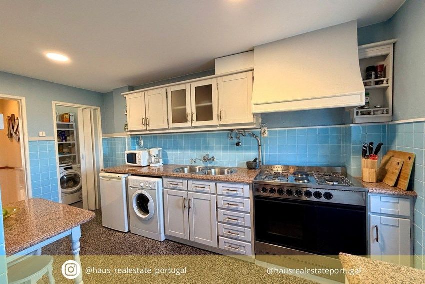 Imagem Cozinha de apartamento t3 em Cebolais de Cima e Retaxo