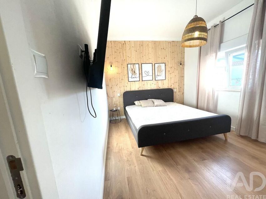 Imagem Quarto de  moradia independente em Parreira