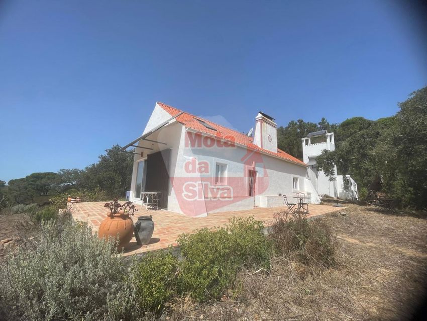 Imagem Fachada de  moradia independente em São Francisco da Serra