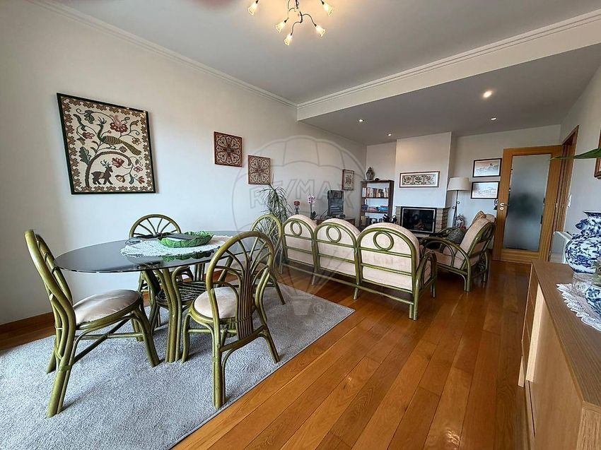 Imagem Sala de estar de apartamento t2 em Rua Nova de Alvites