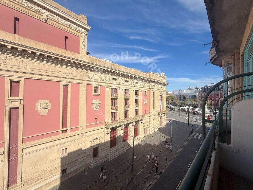 Imagem Varanda de apartamento t2 em Rua de Augusto Rosa, 178