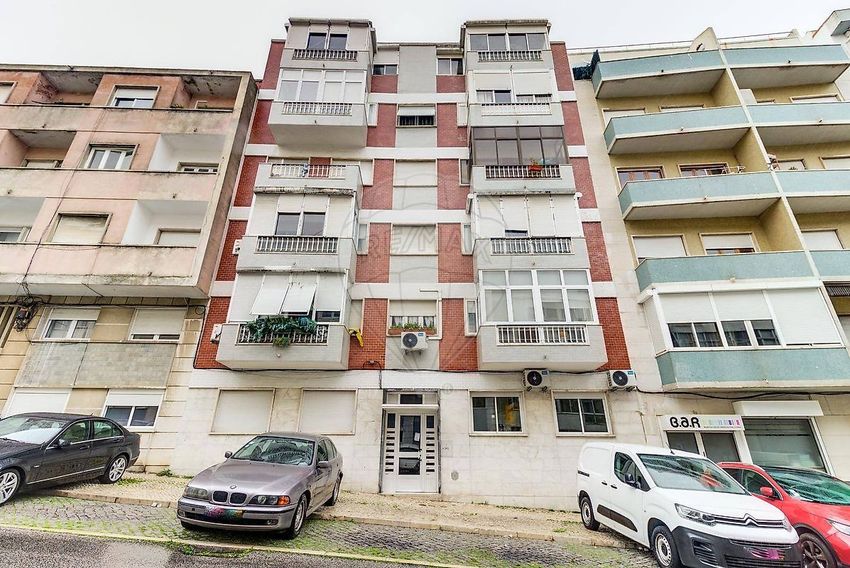 Imagem Vistas de apartamento t3 em Rua João do Nascimento Costa
