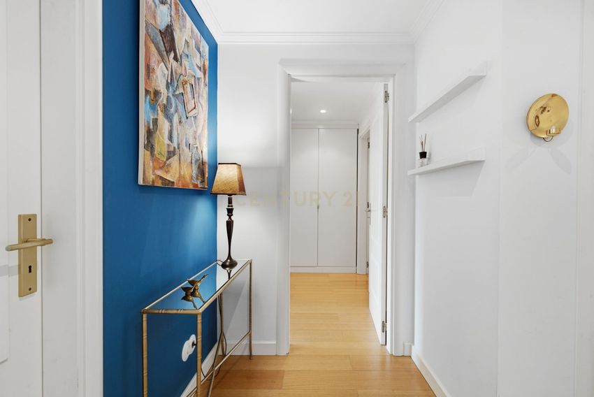 Imagem Quarto de apartamento t1 em Avenida José Malhoa, 2