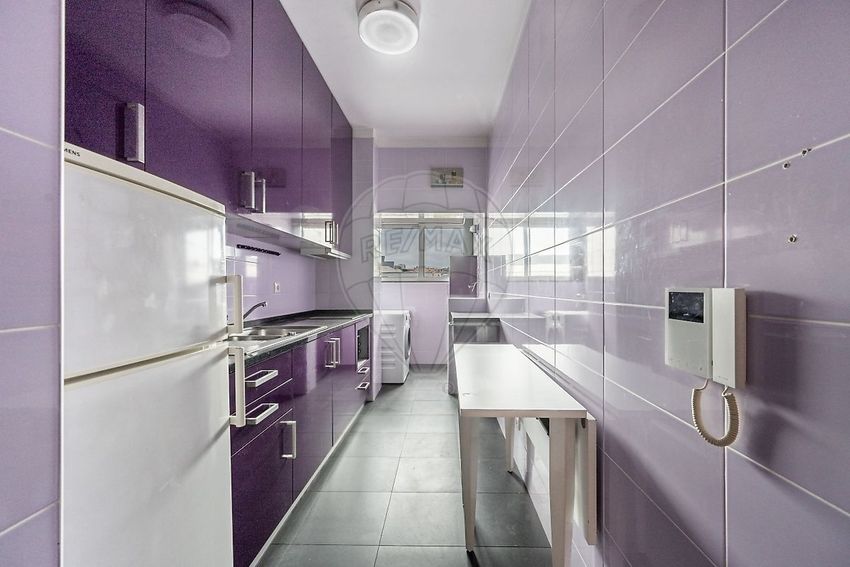 Imagem Cozinha de apartamento t1 em Rua da Torrinha