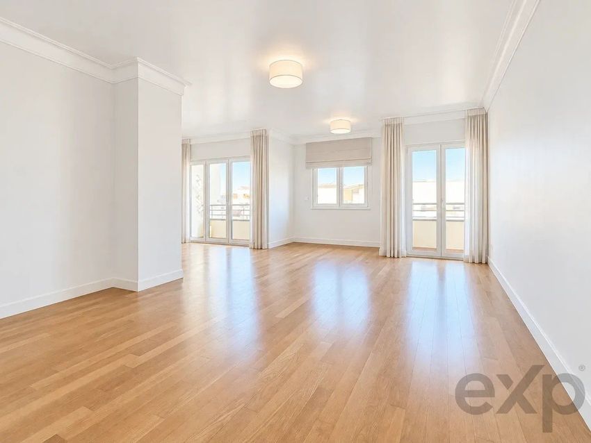 Imagem Divisão de apartamento t4 em Expo Norte