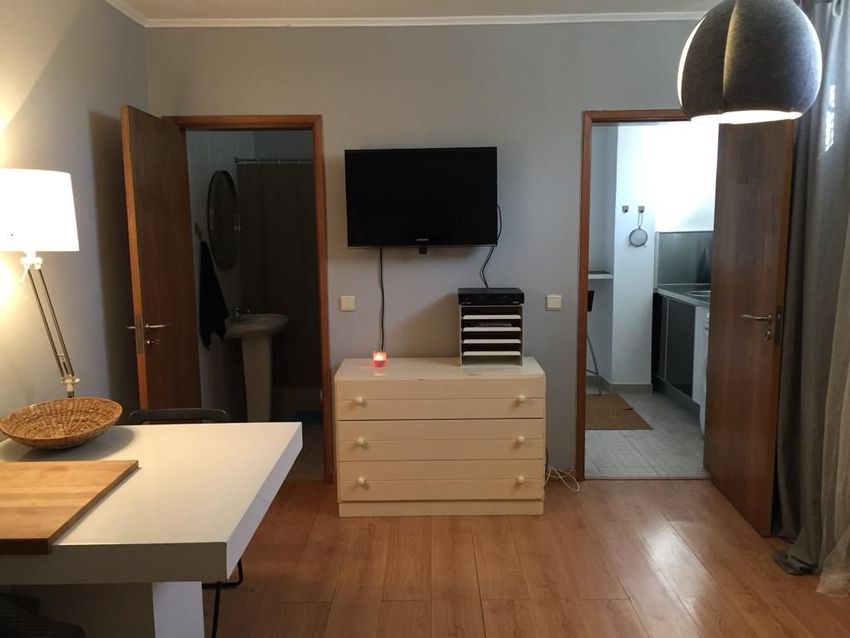 Imagem Quarto de apartamento t0 em Rua Rebolar, 1