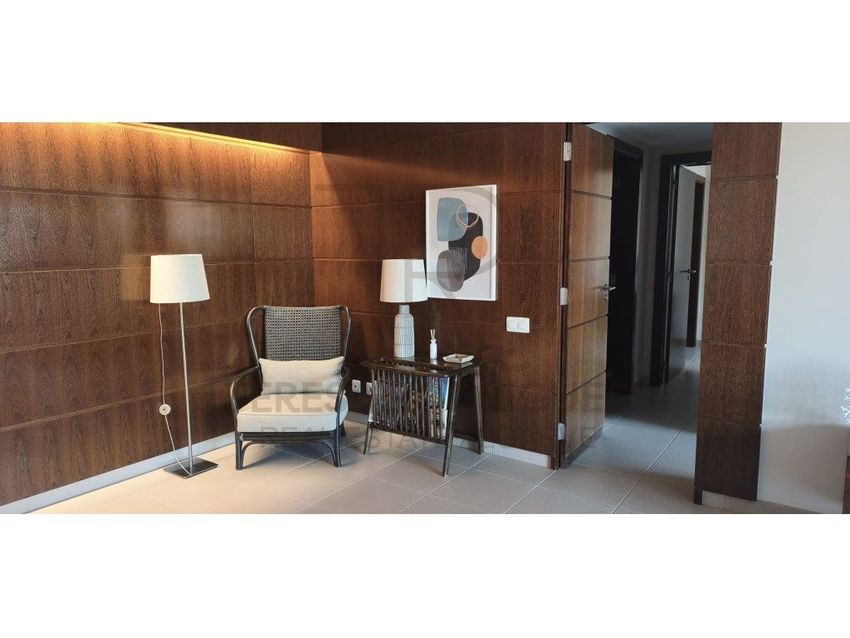 Imagem Sala de estar de apartamento t2 em Rua da Boca da Alagoa