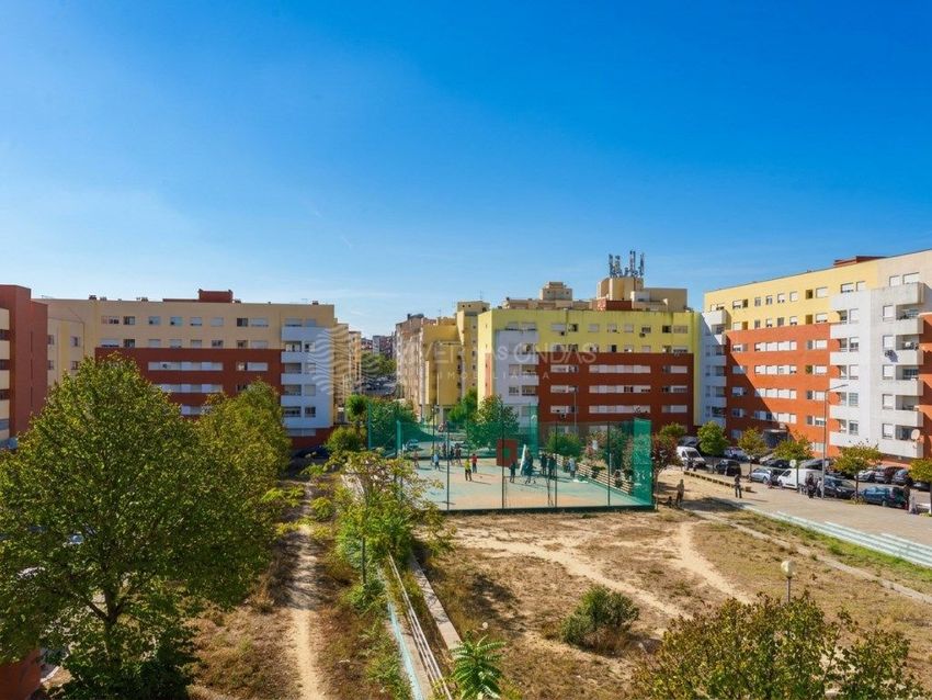 Imagem Vistas de apartamento t3 em Caparica e Trafaria