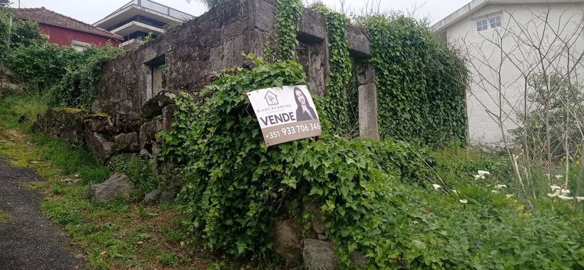 Imagem Fachada de  casa de aldeia em Escadinhas da Fonte Quente s/n