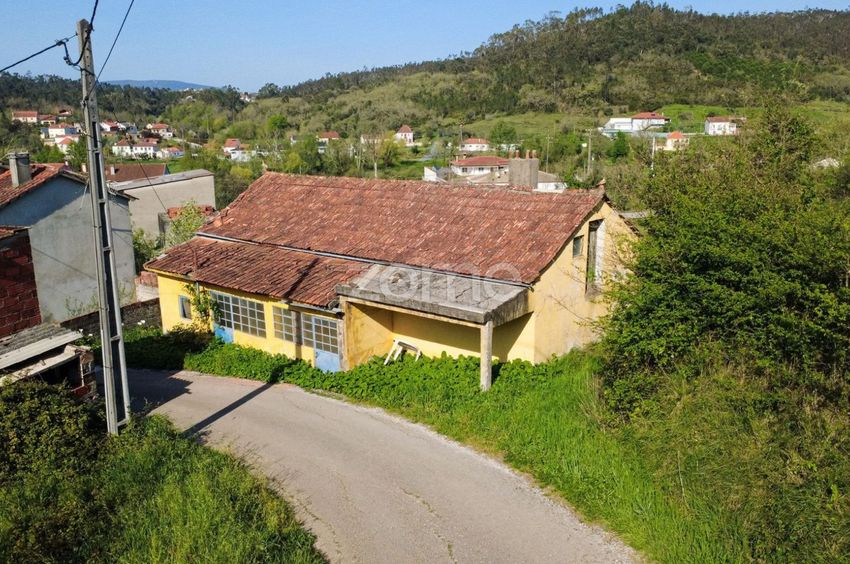 Imagem Fachada de  moradia independente em Rua Mata Rara