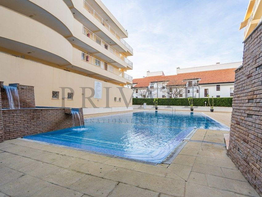 Imagem Piscina de apartamento t2 em Avenida Tivoli