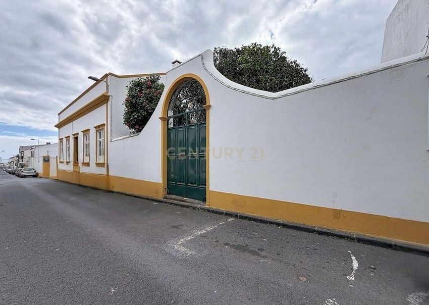 Imagem Fachada de  moradia independente em Rua João do Rêgo