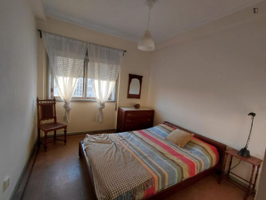Imagem Quarto de quarto em Rua Conde de Sabugosa