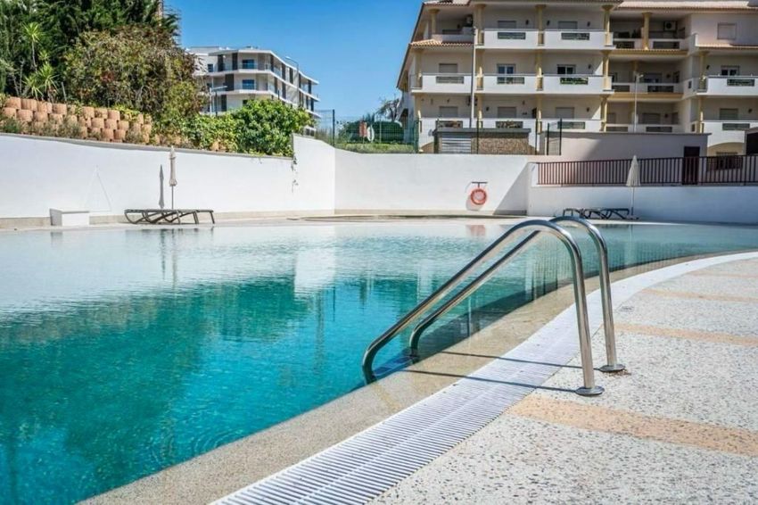 Imagem Piscina de apartamento t1 em Rua Agosto Azul