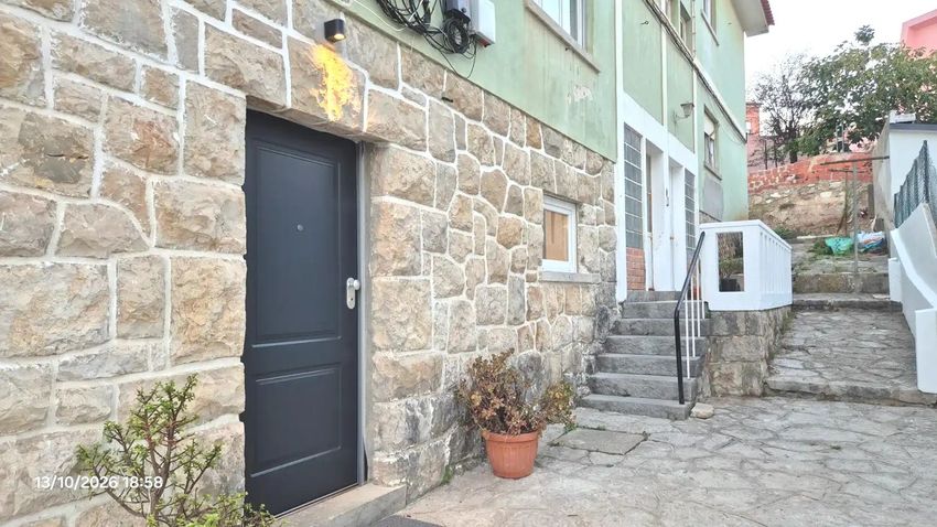 Imagem Fachada de apartamento t3 em Rua Fontaínhas s/n