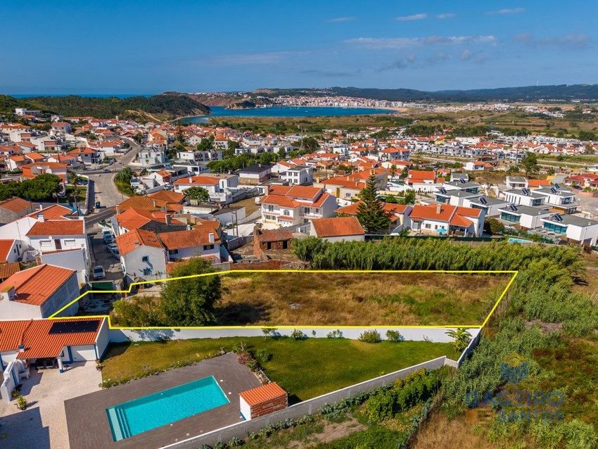 Imagem Piscina de terreno em Tornada e Salir do Porto