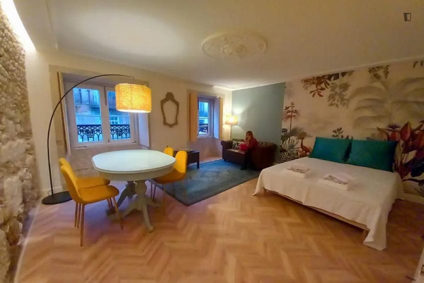 Imagem Sala de estar de apartamento t0 em Aliados - Clérigos - Carlos Alberto